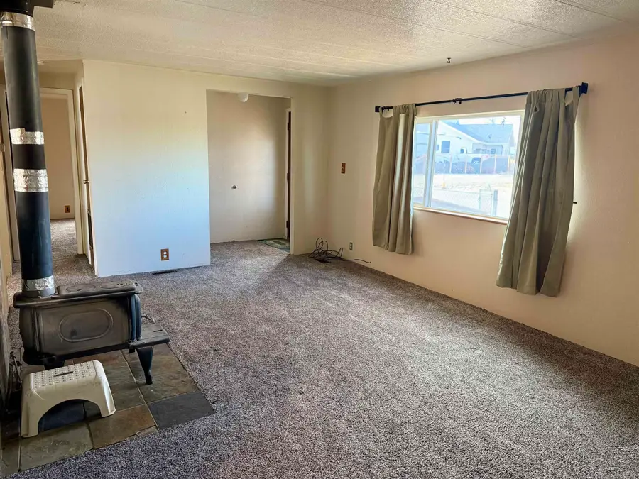 401 N Sharp Street, Saratoga, WY 82331 - Image #2