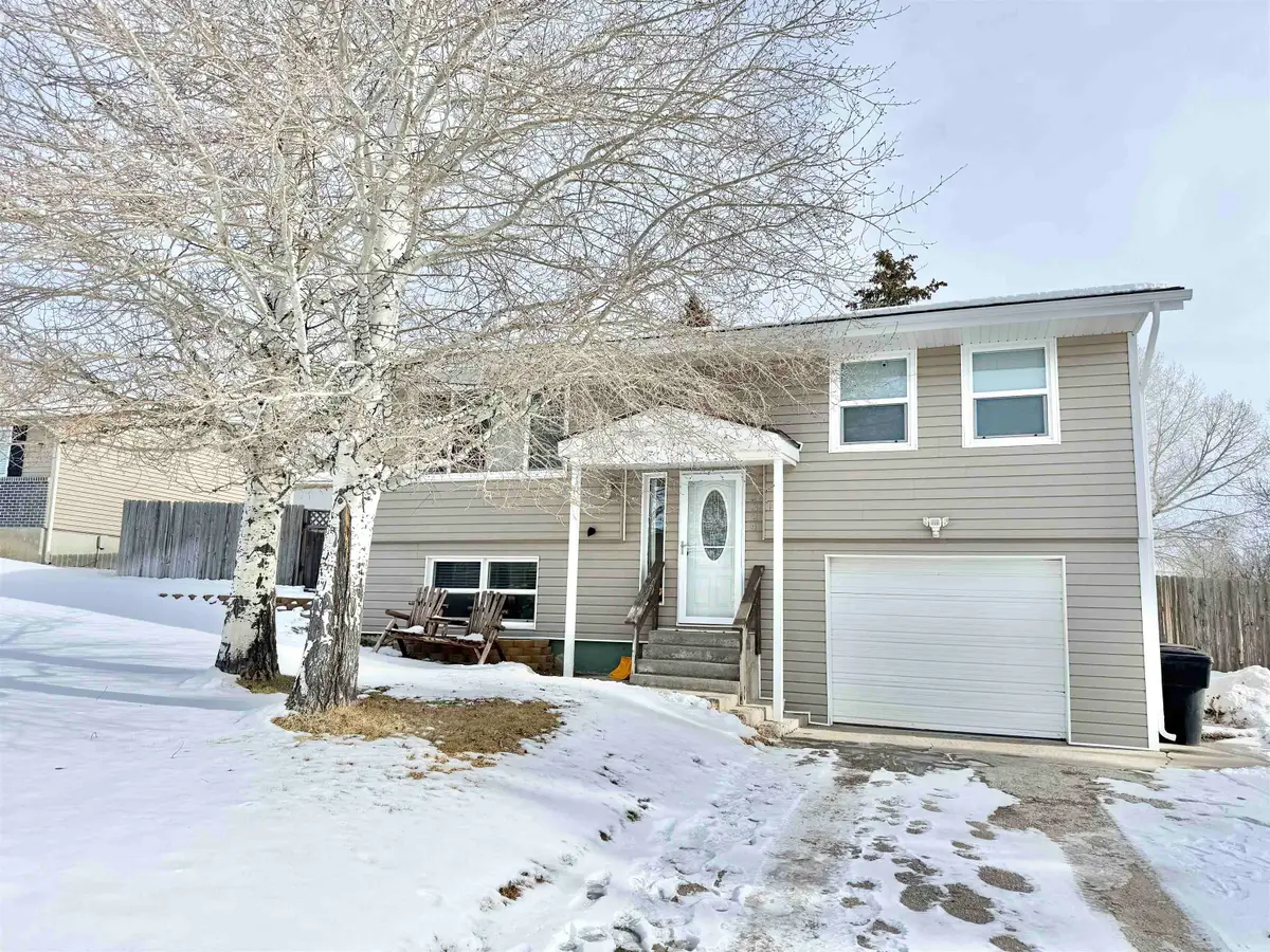 1324 4th West Avenue, Kemmerer, WY 83101 - Image #1