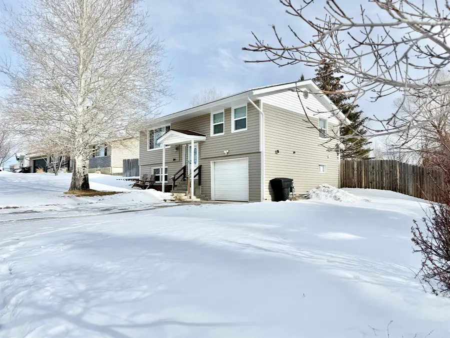 1324 4th West Avenue, Kemmerer, WY 83101 - Image #3