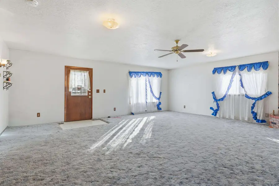 205 E State Street, Rawlins, WY 82301 - Image #2