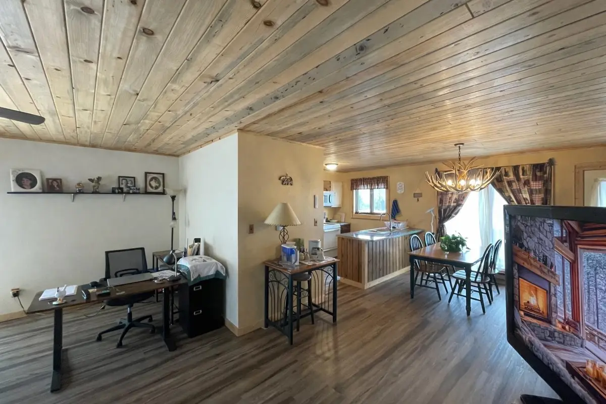 1516 Warm Springs Drive, Dubois, WY 82513 - Image #1