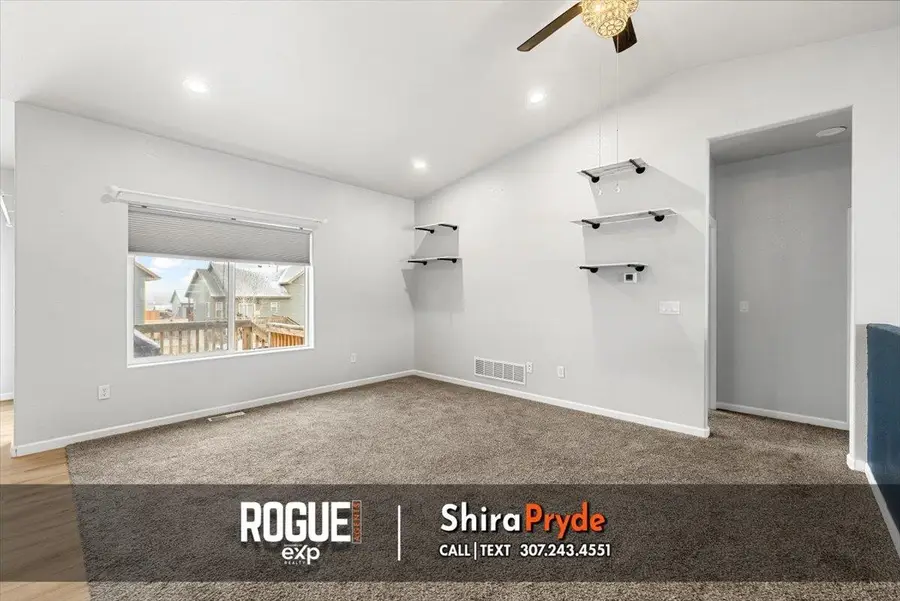 953 S 5th Avenue, Mills, WY 82644 - #3