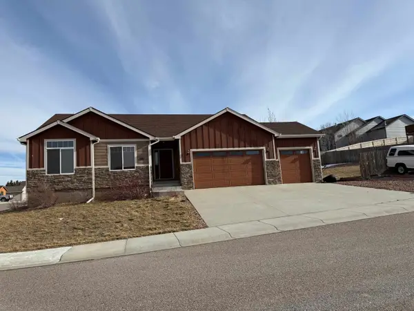 5811 Fountain Lane, Casper, WY 82601