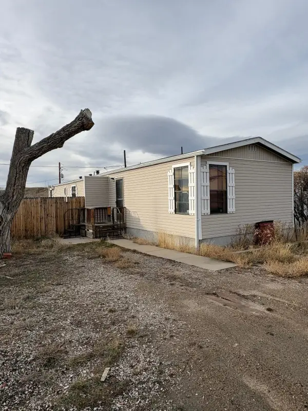 212 Love Street, Hanna, WY 82337