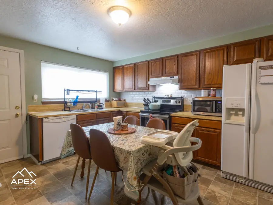 226 Cheyenne Drive, Evanston, WY 82930 - Image #2
