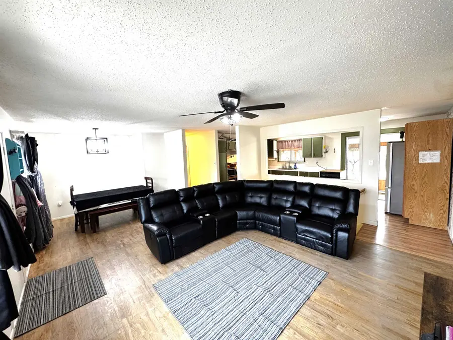 3072 Alta Vista Road, Torrington, WY 82240 - #2