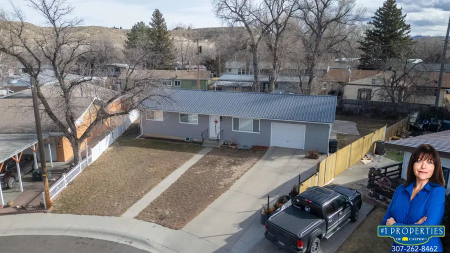 12 Lakota Court, Glenrock, WY 82637 - Image #2