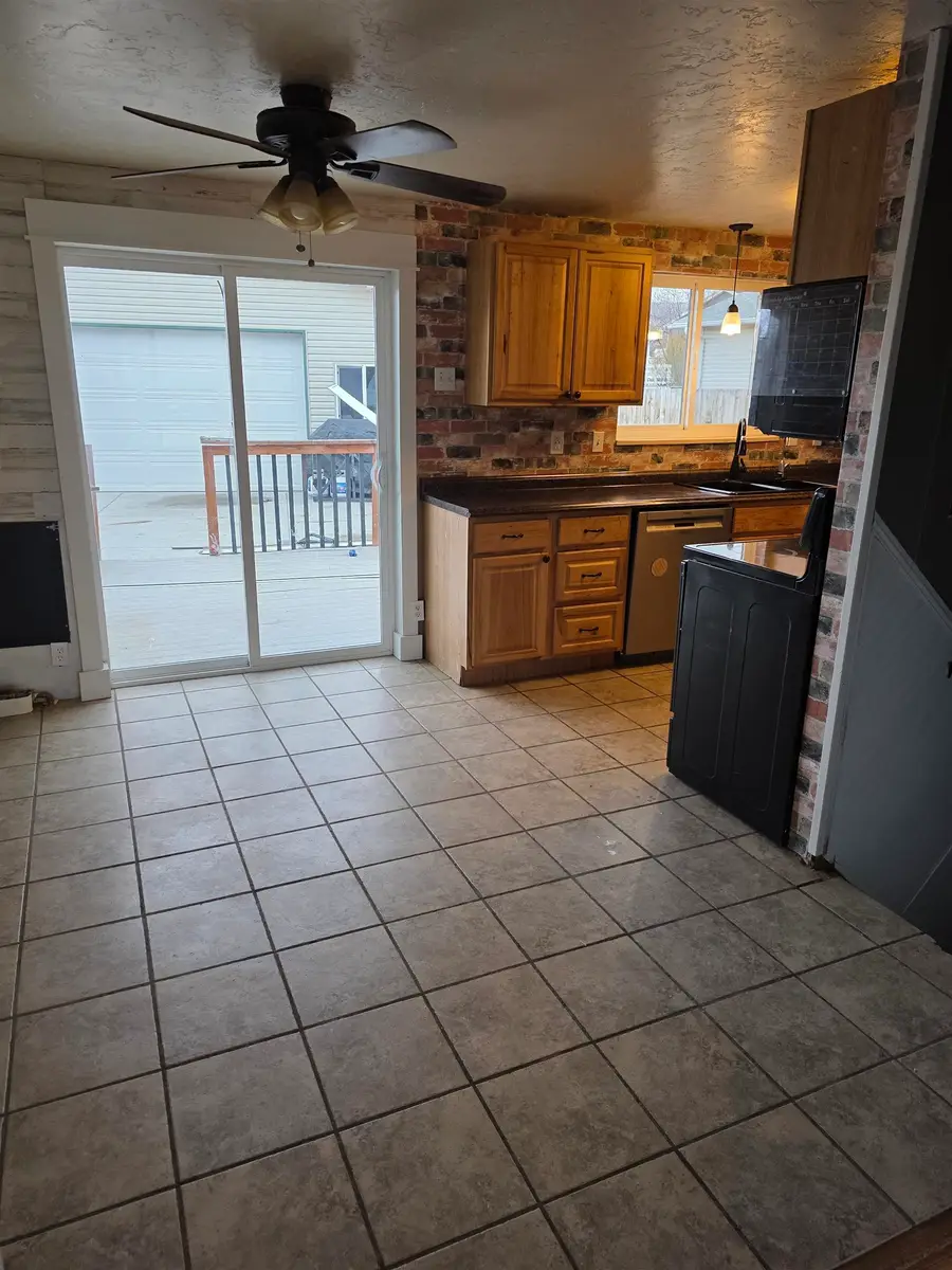 1440 N Riverbend, Green River, WY 82935 - #3