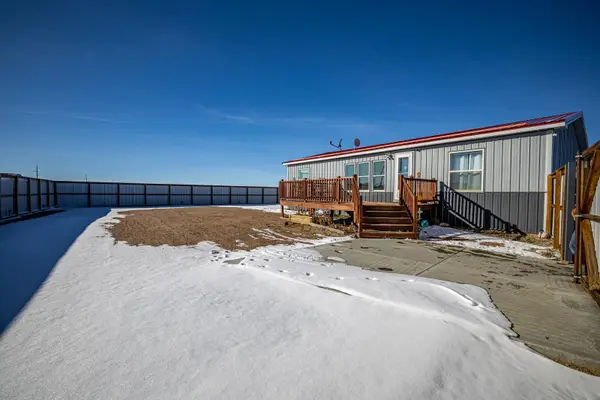 3858 Sand Drift Circle, Evansville, WY 82636