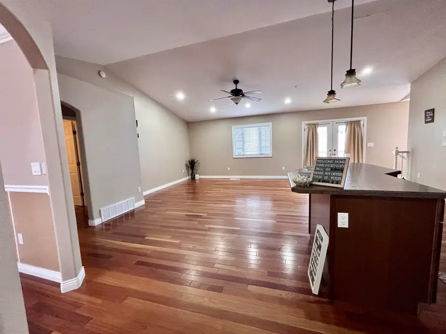 280 Juniper Street, Buffalo, WY 82834-2511 - #2