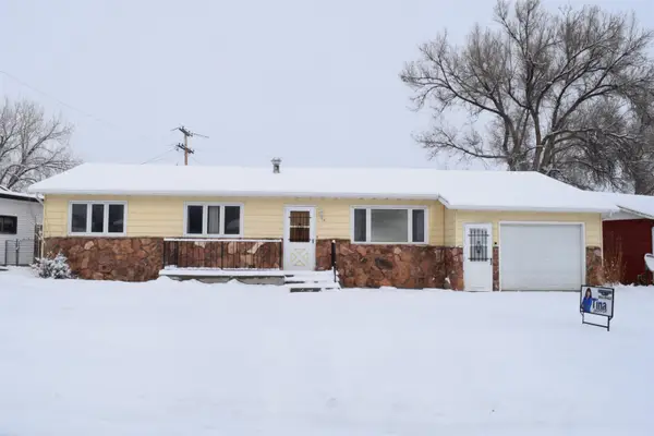 74 Mesa Verde, Glenrock, WY 82637