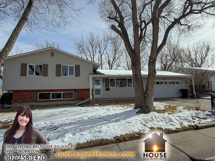1381 Kingsbury, Casper, WY 82604 - #2