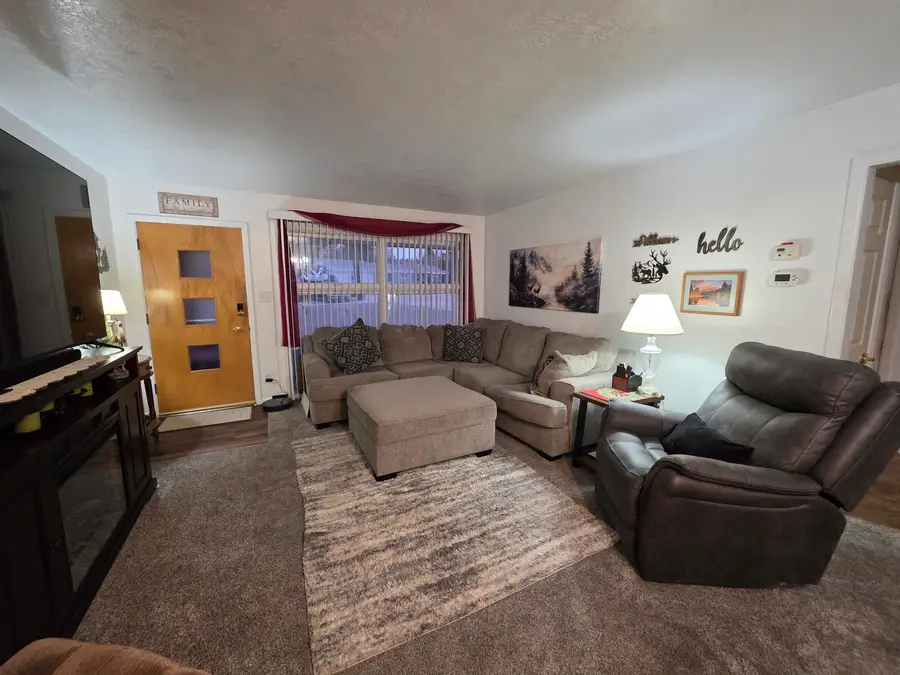 134 Agate Street, Rock Springs, WY 82901 - #2