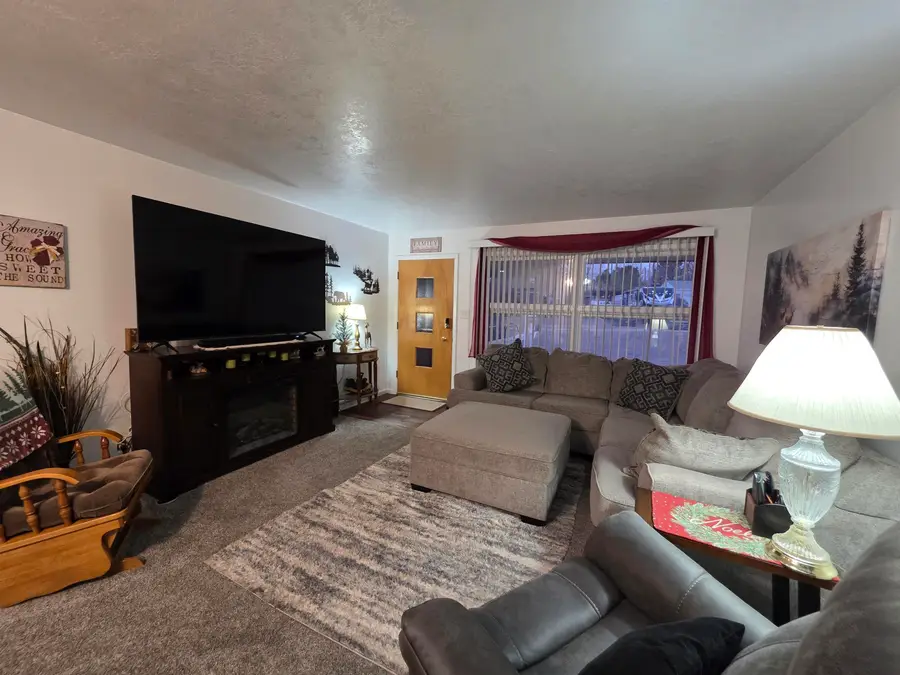 134 Agate Street, Rock Springs, WY 82901 - #3