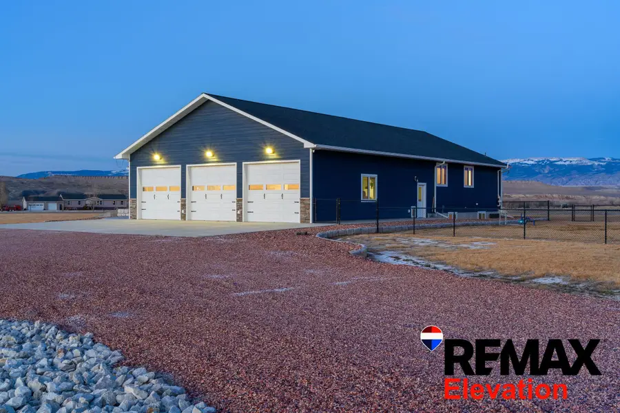 207 Eagle dr, Greybull, WY 82426 - #2