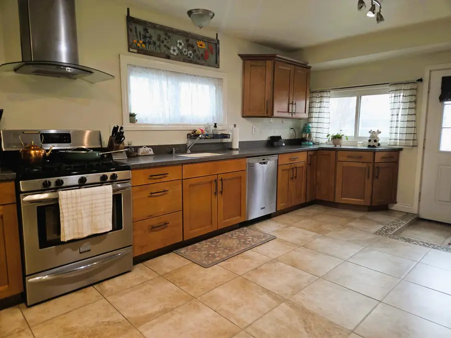 706 S 11th Street, Worland, WY 82401 - #2