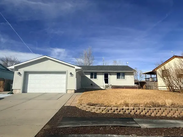1500 N Riverbend Dr, Green River, WY 82935