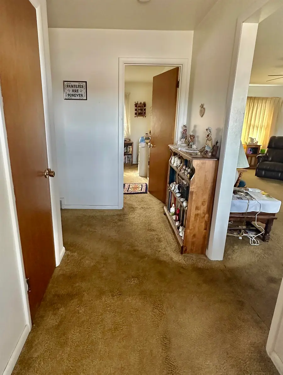 1022 Russell Avenue, Worland, WY 82401-4014 - #3