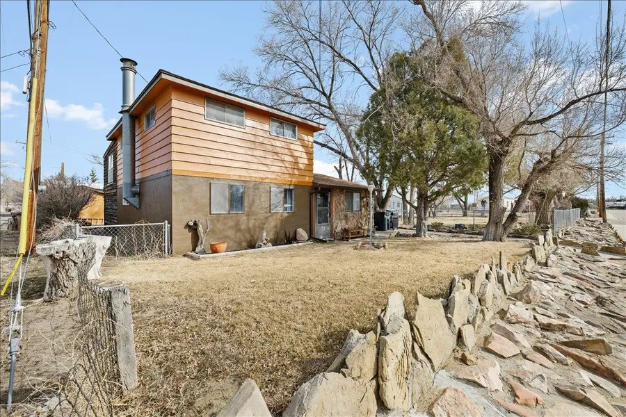 608 W Arnold Street, Glenrock, WY 82637 - #2