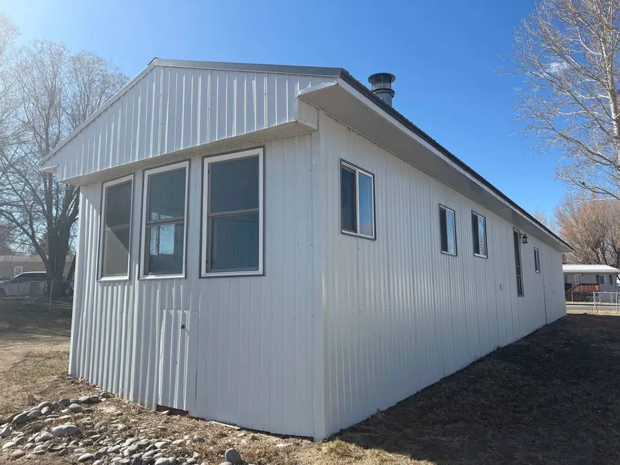 913 N Elm St, Riverton, WY 82501 - #3