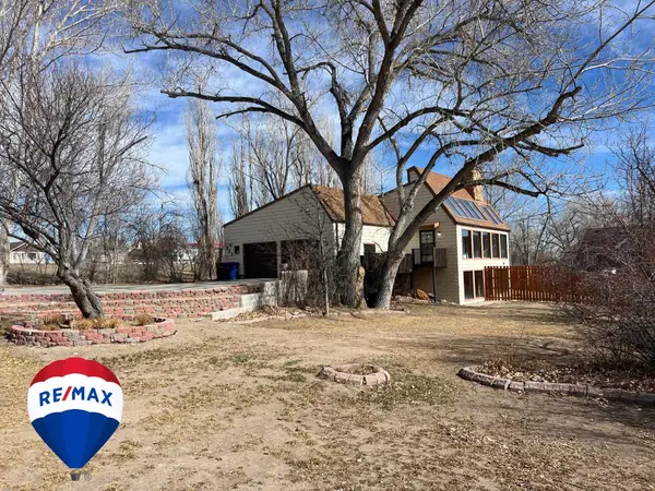 111 Big Bend Avenue, Riverton, WY 82501