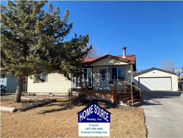 1426 E Pershing Avenue, Riverton, WY 82501
