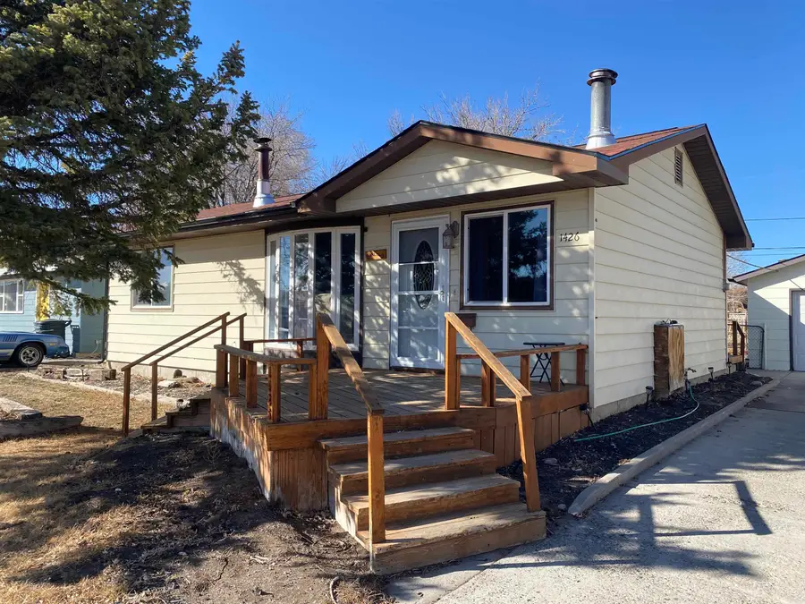 1426 E Pershing Avenue, Riverton, WY 82501 - #3