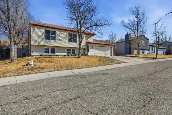 2111 Lennox Avenue, Casper, WY 82601