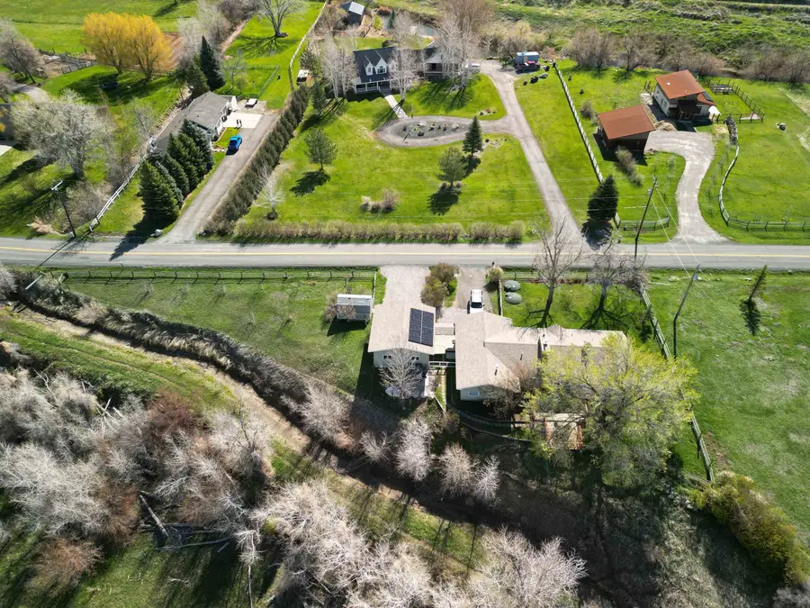 2021 Hillcrest Dr, Lander, WY 82520-0000 - #2