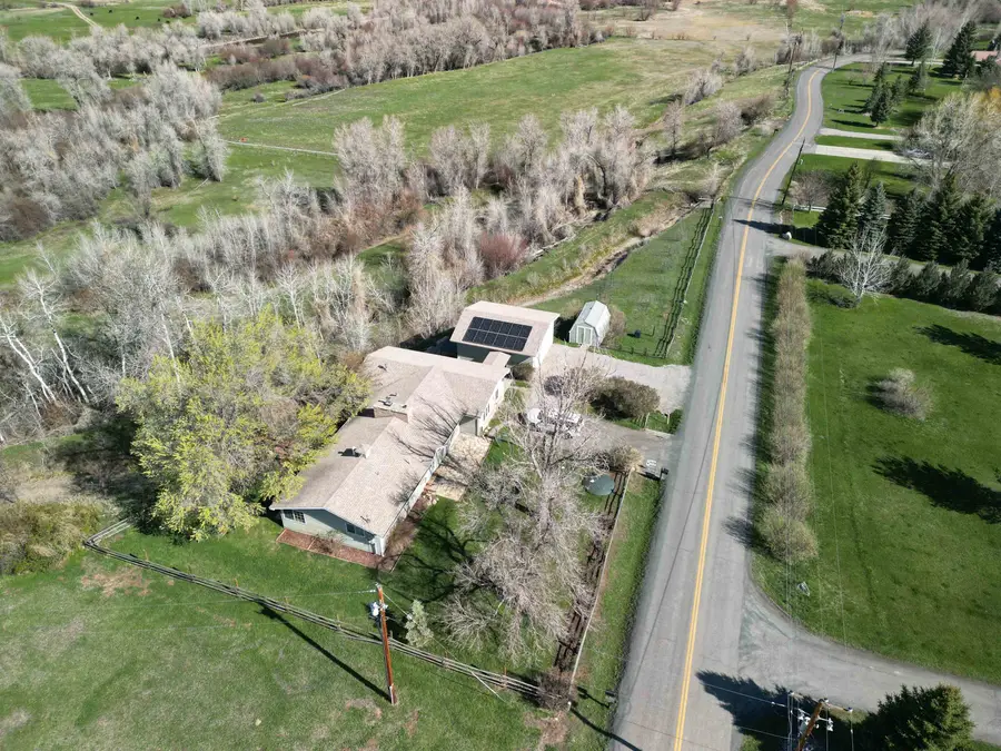 2021 Hillcrest Dr, Lander, WY 82520-0000 - #3