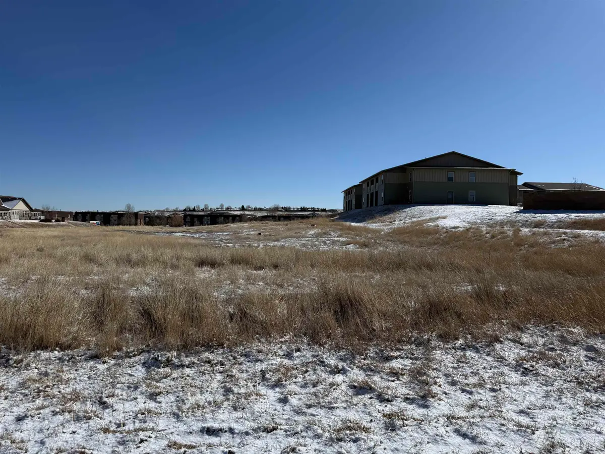 2009 S Beverly St, Casper, WY 82609 - #1