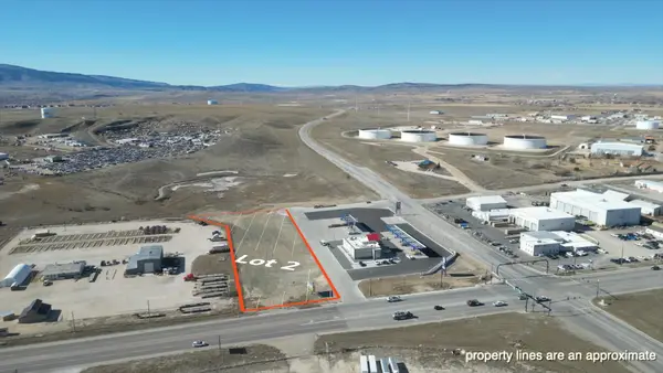 5451 W Yellowstone Highway, Mills, WY 82604