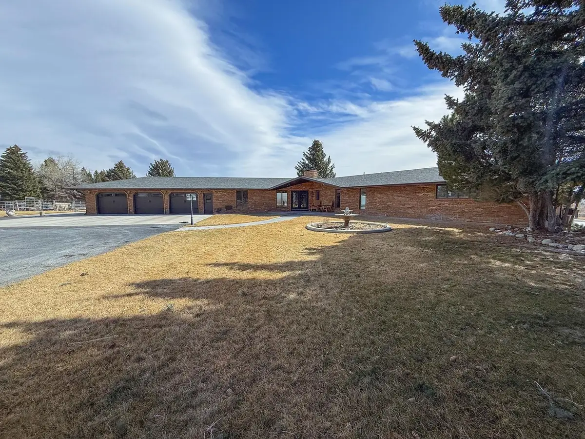 2425 W Main Street, Riverton, WY 82501 - #1