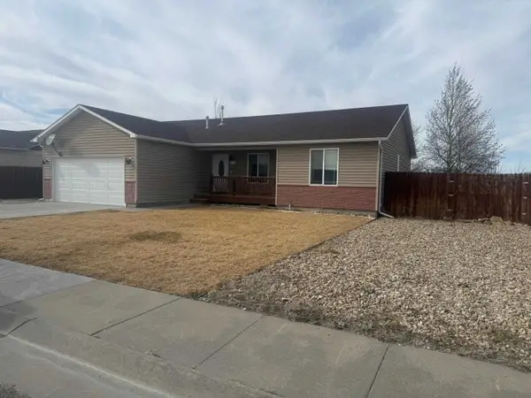 609 Olive Circle, Rawlins, WY 82301