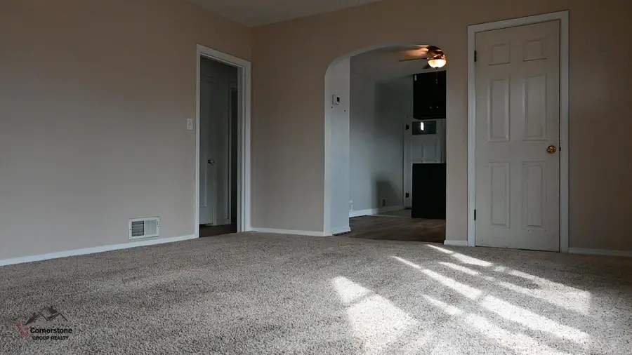 310 E Lincoln Avenue, Riverton, WY 82501 - #3