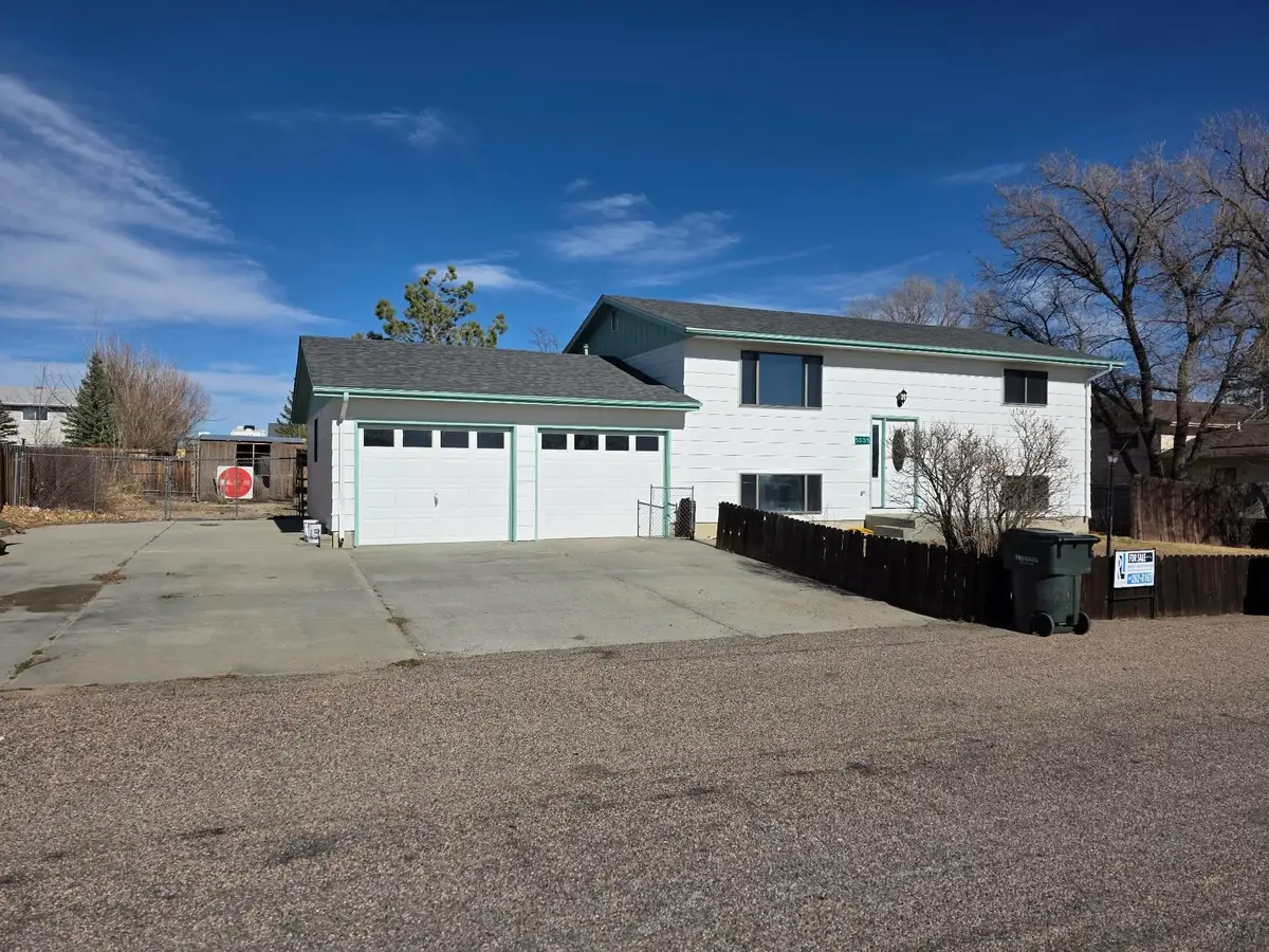 5035 Antelope Dr, Bar Nunn, WY 82601 - #1