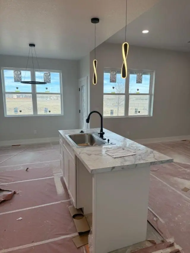 460 5th St, Evansville, WY 82636 - #3