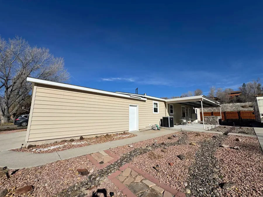 914 Hillside Avenue, Riverton, WY 82501 - #3
