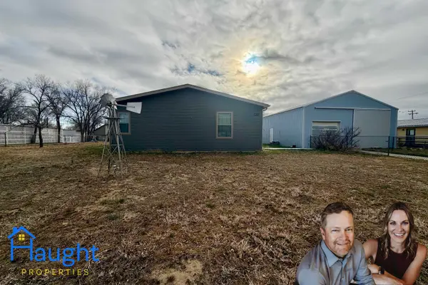 120 N 7th Street, Glenrock, WY 82637