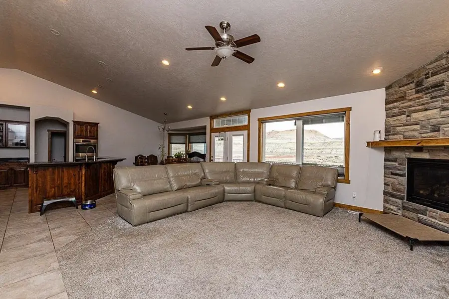 2340 Alexandra Cir, Green River, WY 82935 - #2