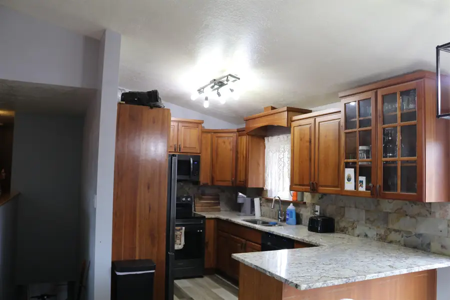 412 Herschler Avenue, Evanston, WY 82930-5409 - #3