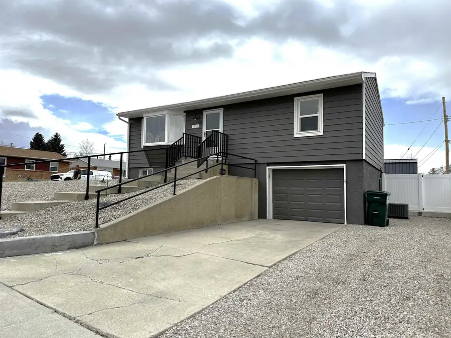 1342 Uinta St, Rock Springs, WY 82901 - #3