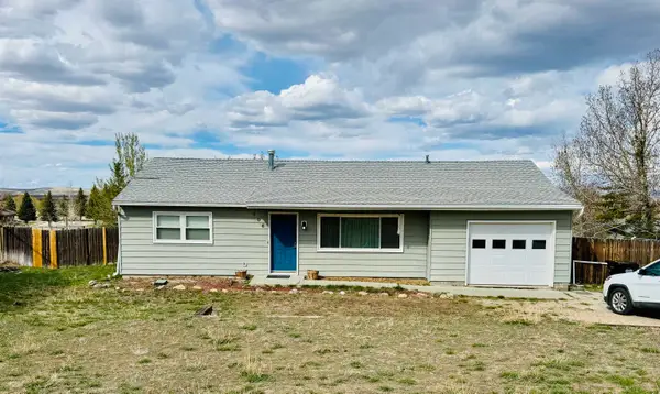 906 W Rochester Avenue, Saratoga, WY 82331
