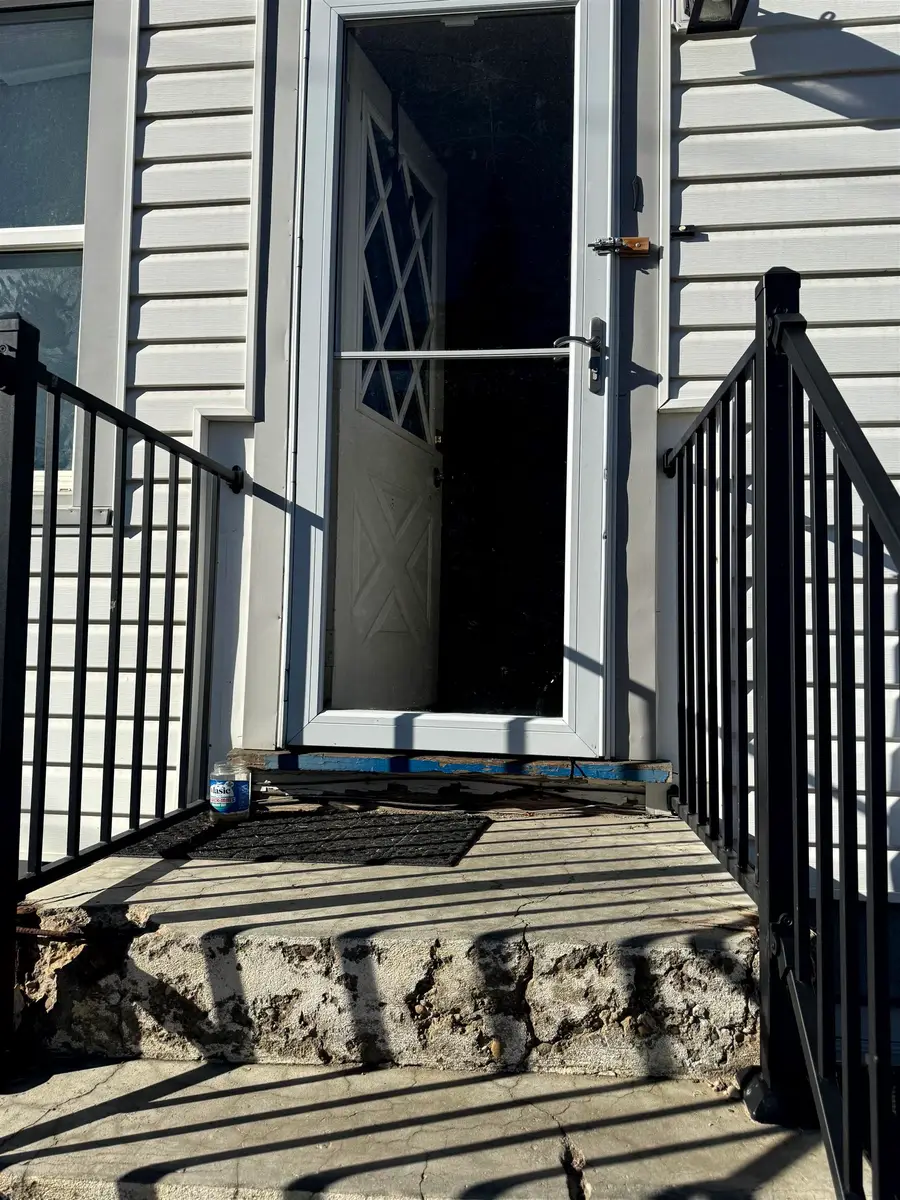 632 2nd ST, Rock Springs, WY 82901 - #2