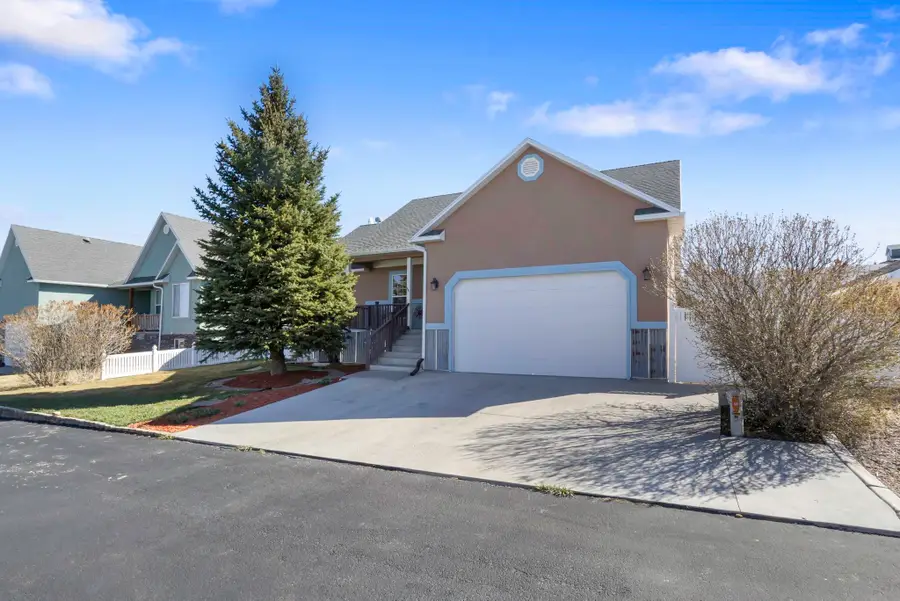 136 Benjamin Franklin St., Evanston, WY 82930 - #2