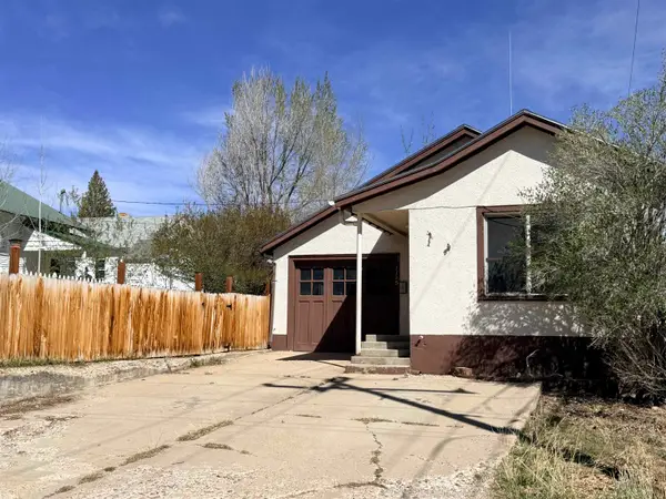 1115 W Maple, Rawlins, WY 82301