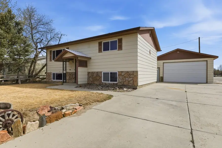 311 Missouri Street, Evansville, WY 82636 - #3