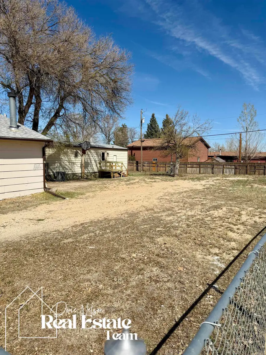 147 S 4th Avenue, Mills, WY 82644 - #2