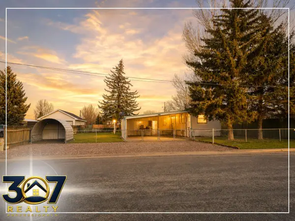 785 W Chugwater St, Guernsey, WY 82214