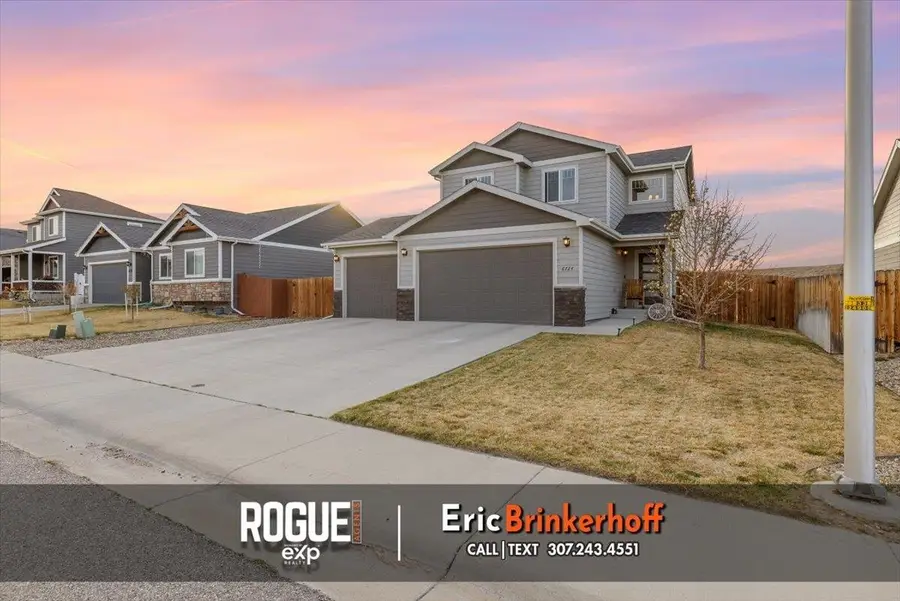6724 Rogue River Rd, Casper, WY 82604 - #3